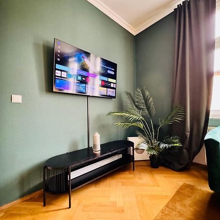 Rebelrents #4 Design Trifft Komfort - Einzigartiges Ferienapartment In Der Nahe Des Hauptbahnhofs Halle  Exteriör bild