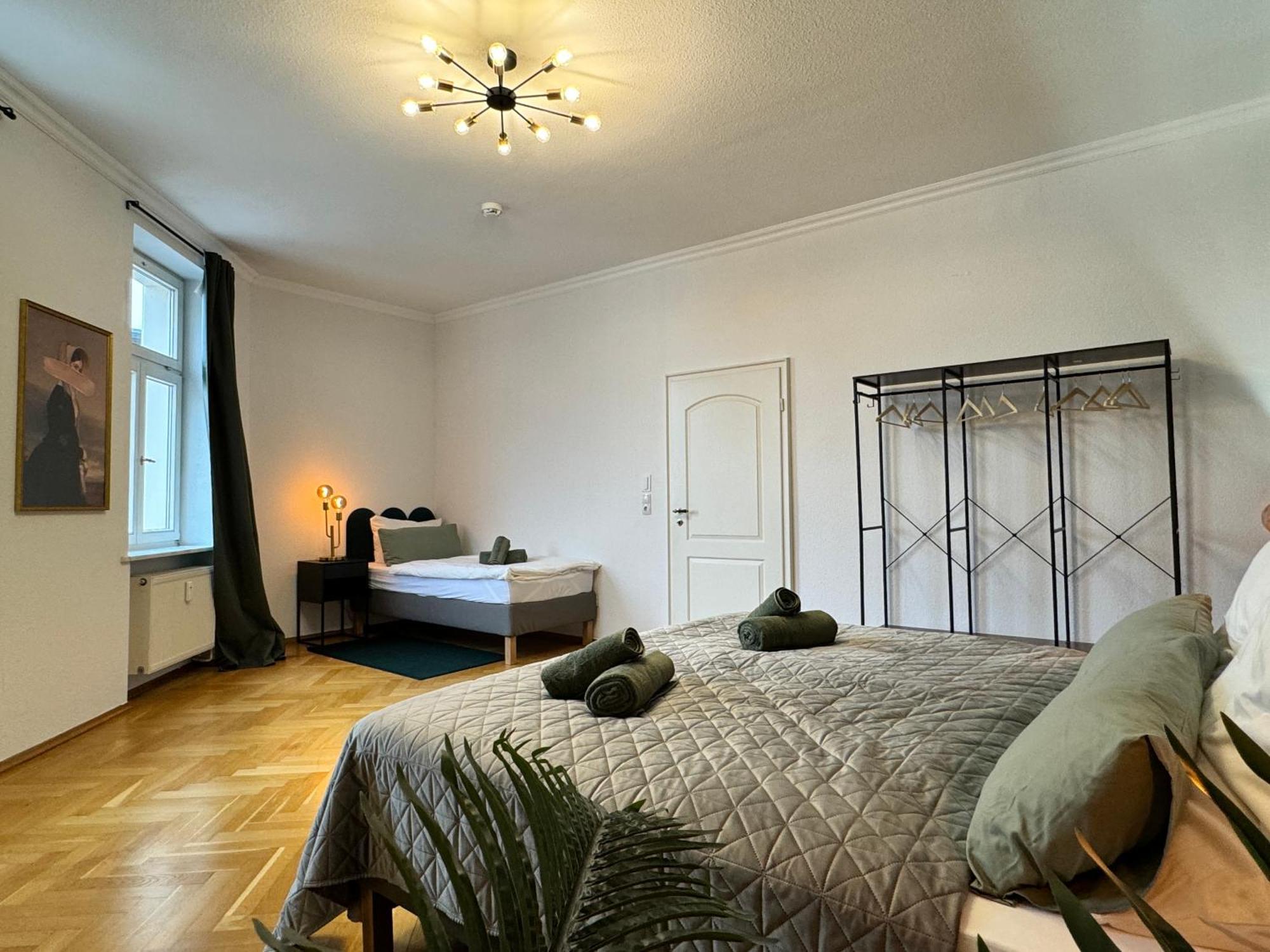 Rebelrents #4 Design Trifft Komfort - Einzigartiges Ferienapartment In Der Nahe Des Hauptbahnhofs Halle  Exteriör bild