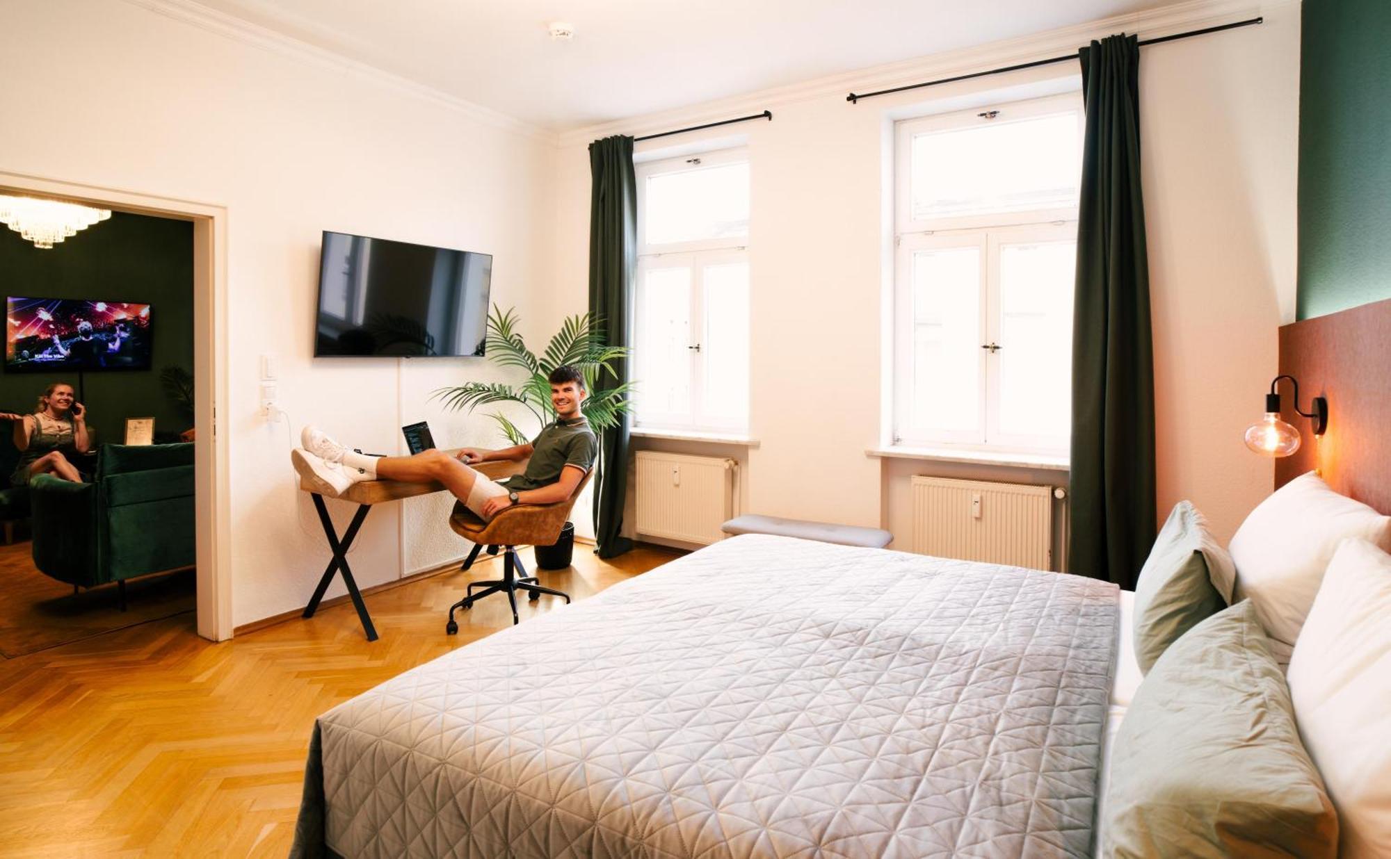 Rebelrents #4 Design Trifft Komfort - Einzigartiges Ferienapartment In Der Nahe Des Hauptbahnhofs Halle  Exteriör bild